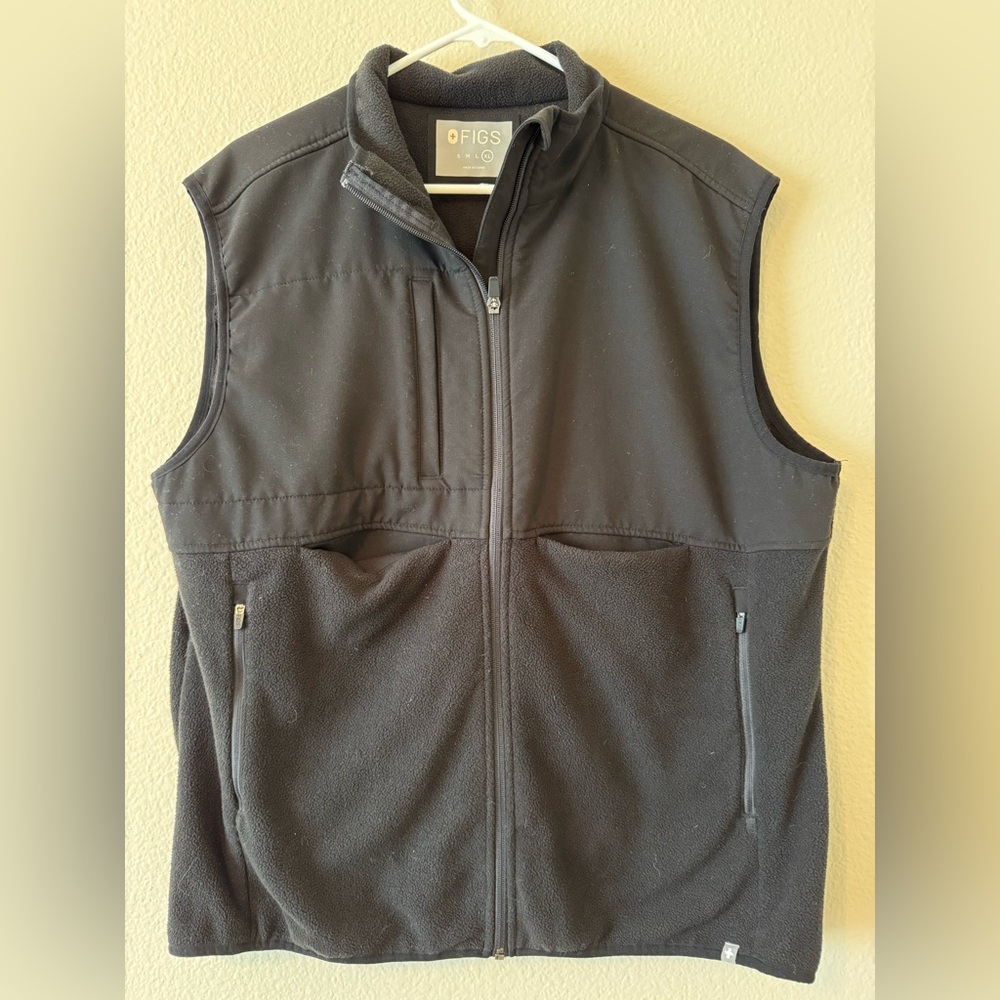 FIGS Men's Fleece Black Vest XL